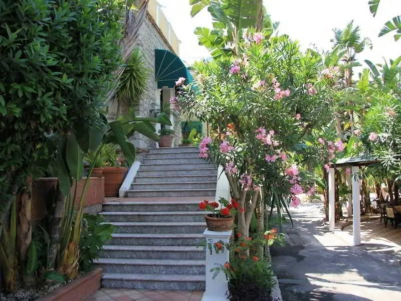 Hotel Baia Delle Sirene Sicily 3*,  Italia
