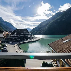 https://una-civetta-sul-lago.hotelinveneto.com